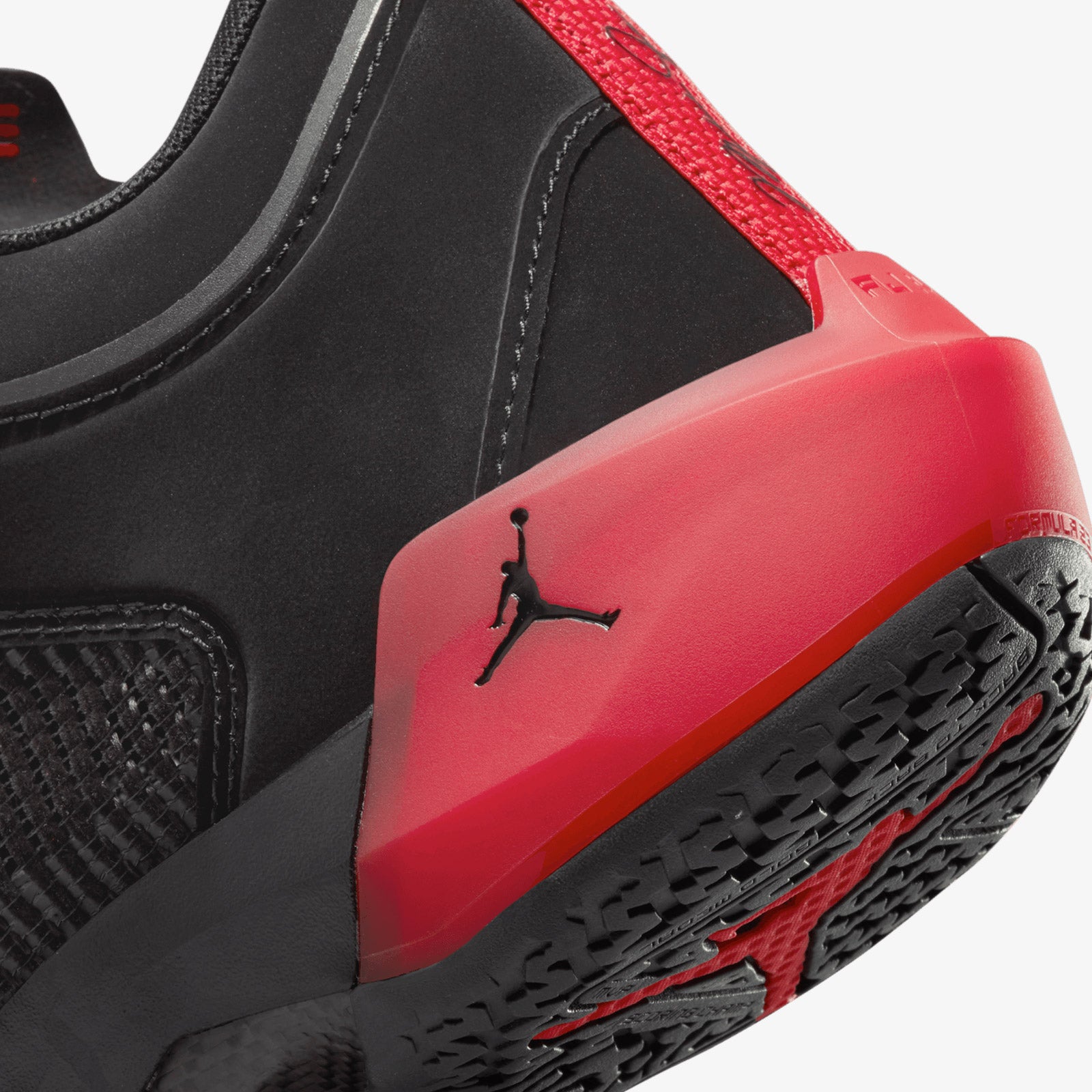 Air Jordan Low 37 - 'Bred'