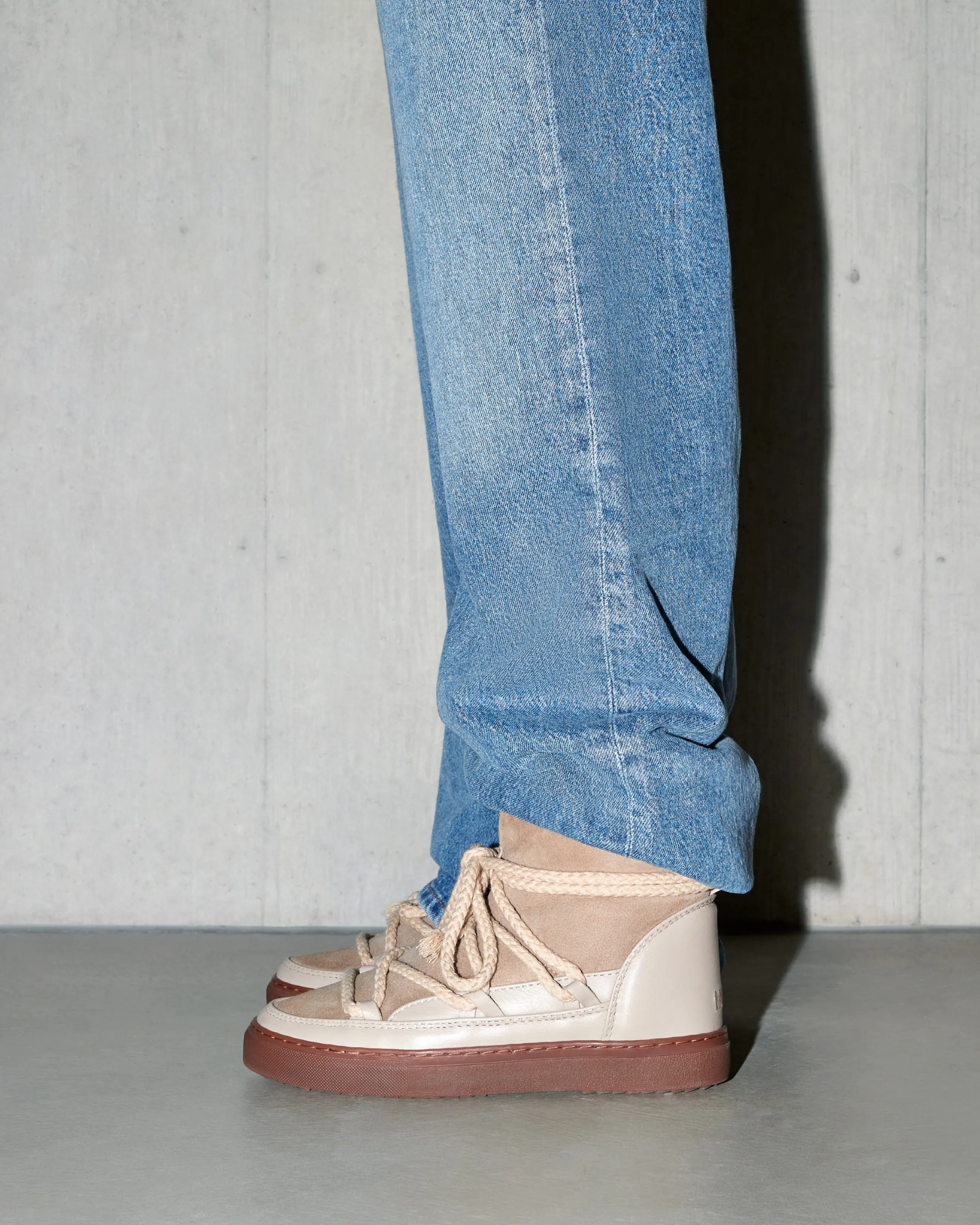  Classic Sneaker Women Beige 