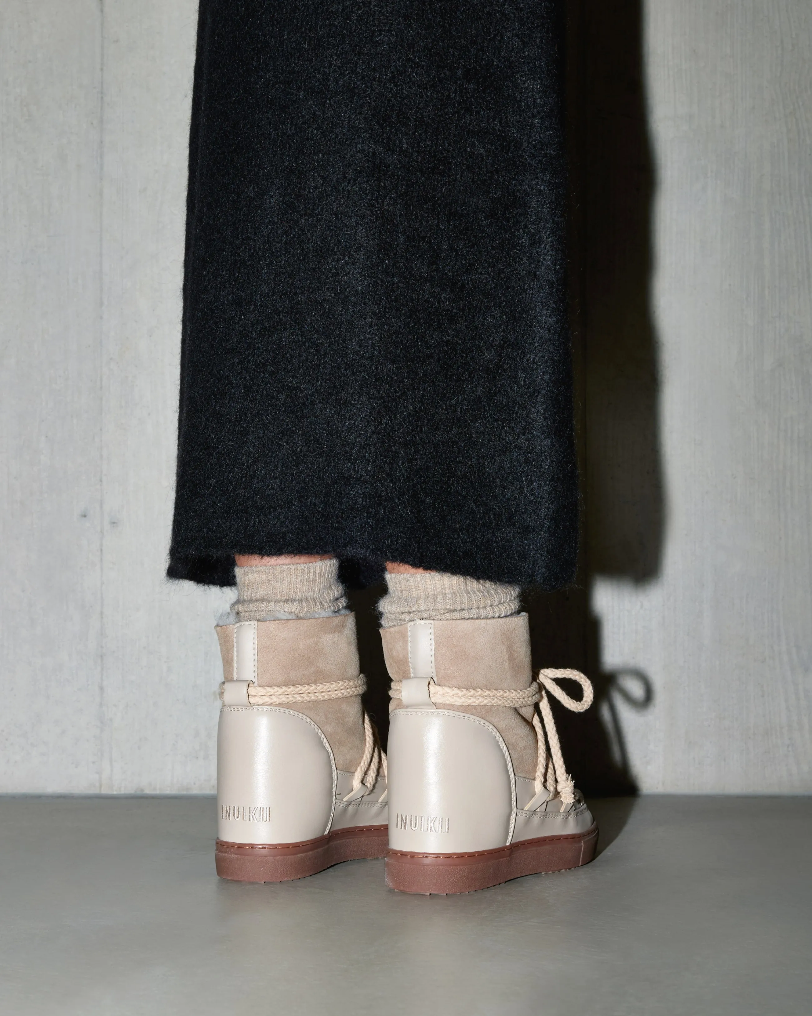  Classic Wedge Beige 