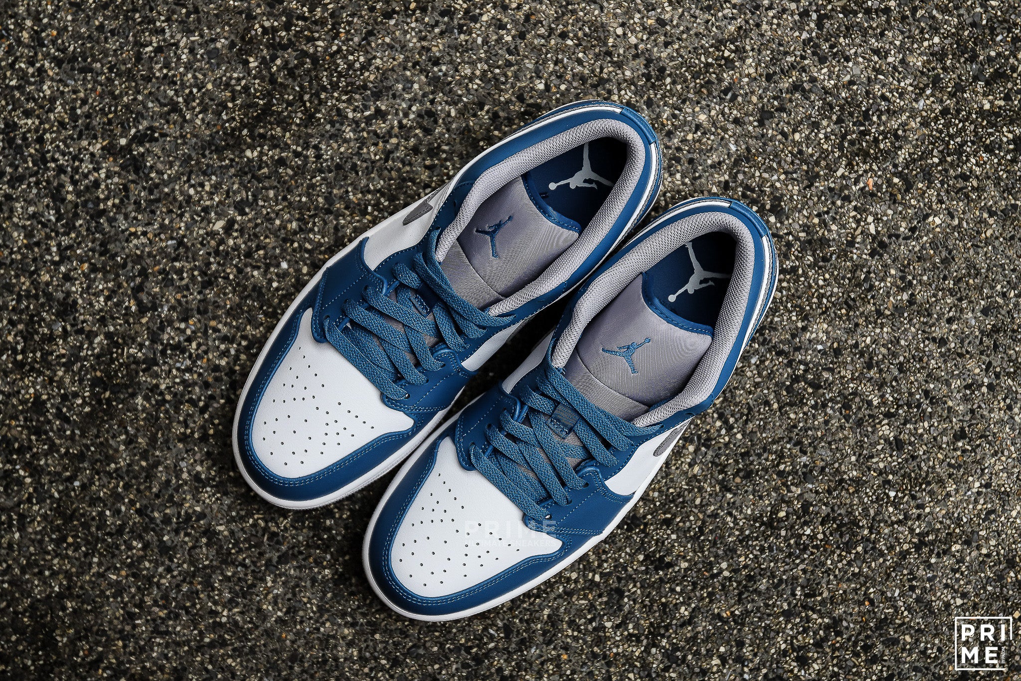 Nike Air Jordan 1 Low True Blue  / Cement Grey White  (553558 412)