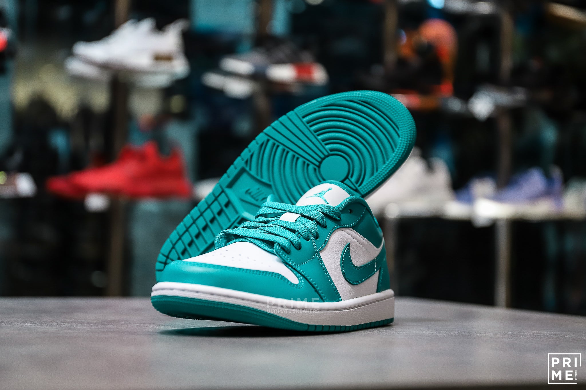 Nike Air Jordan 1 Low White / Emerald / White  (DC0744 132)