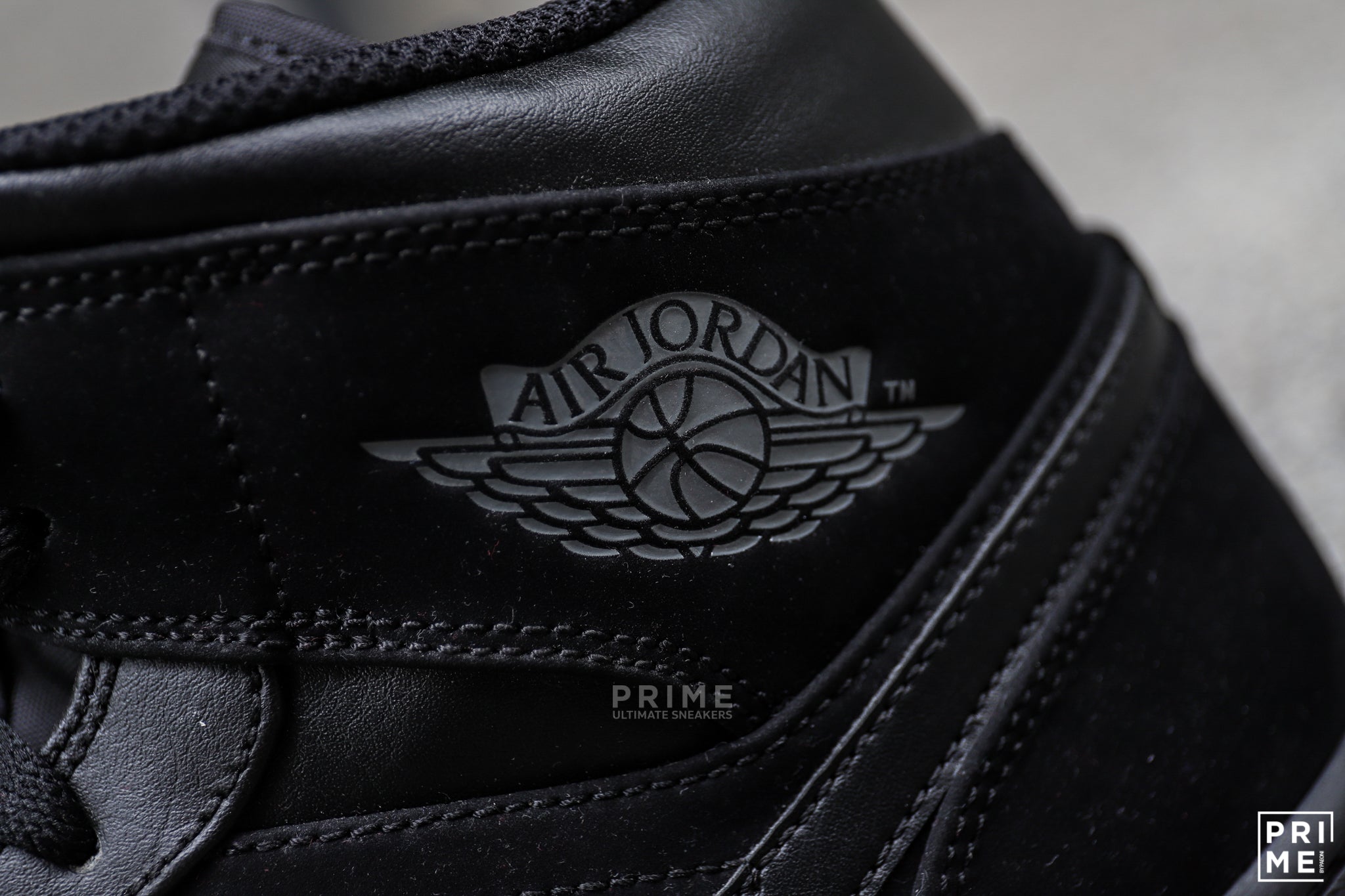 NIKE Air Jordan 1 MID BLACK - DARK  GREY-BLACK (554724-050)