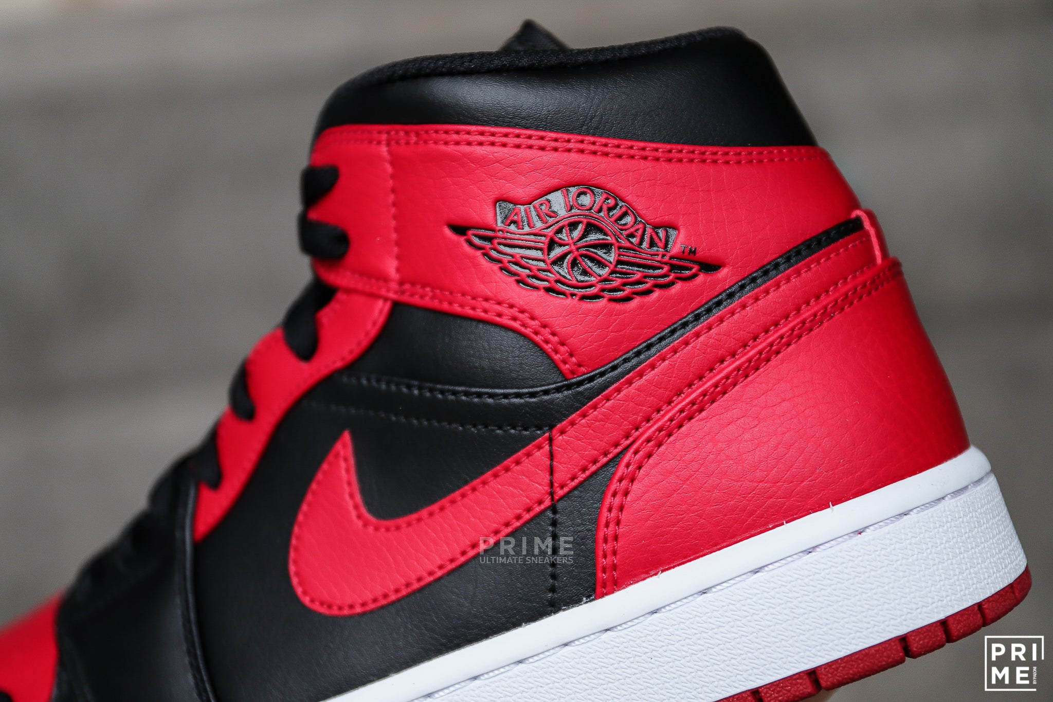 Nike Air Jordan 1 MID  BLACK/ GYM RED WHITE (554724 074)