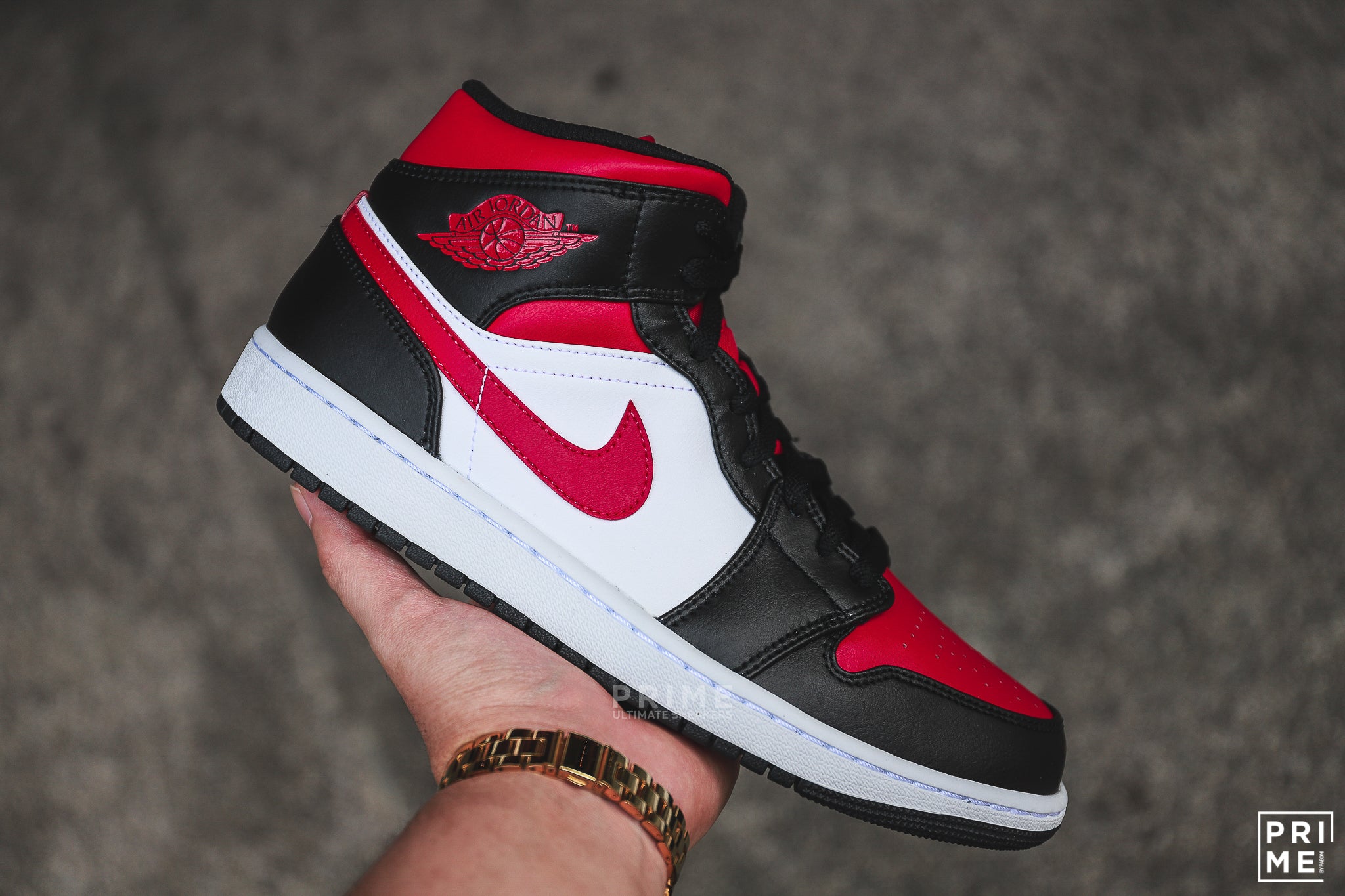 Nike Air Jordan 1 MID Bred Toe Black / Fire Red White (554724 079)