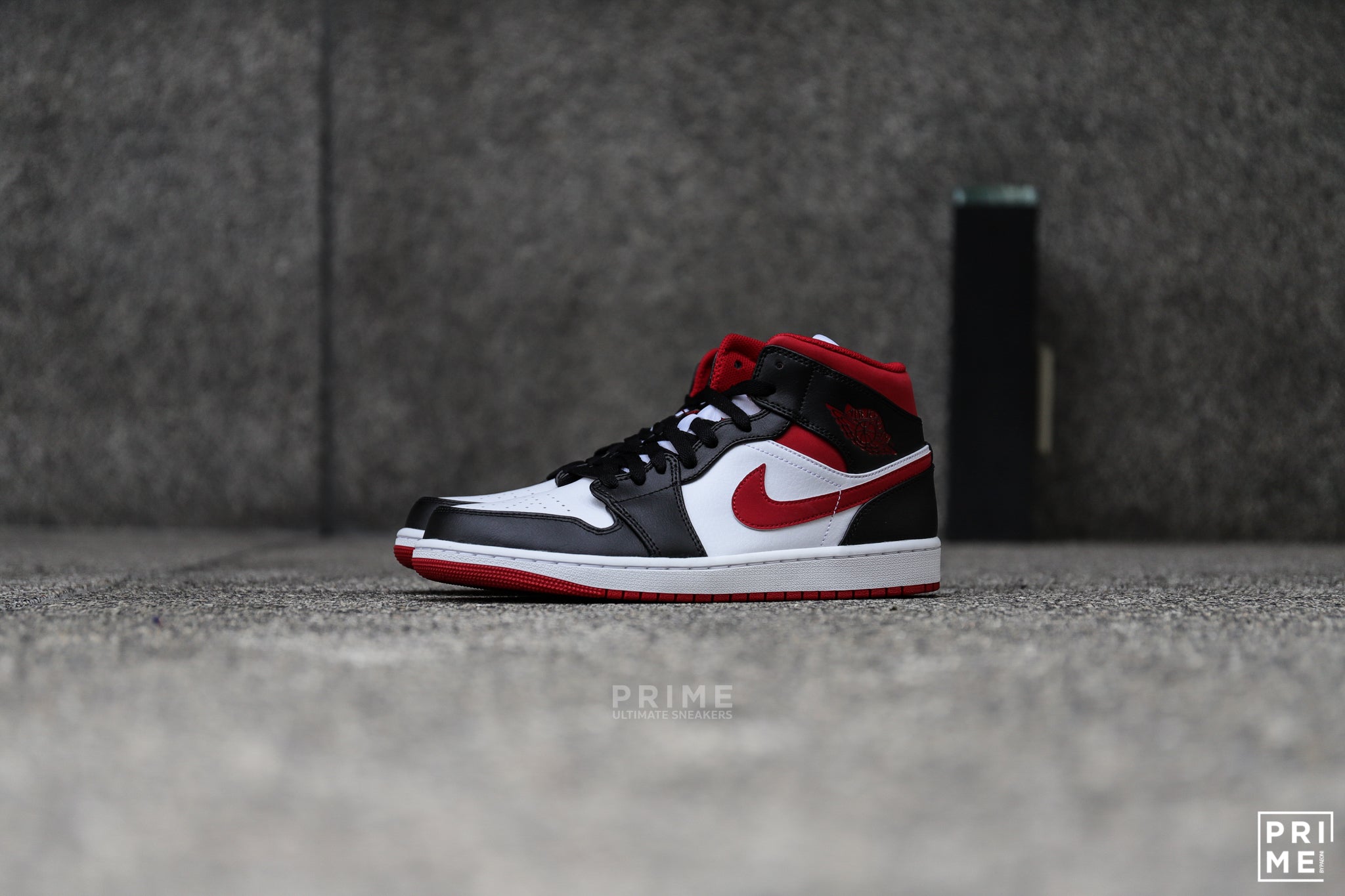 Nike Air Jordan 1 Mid Gym Red Black White (554724 122)