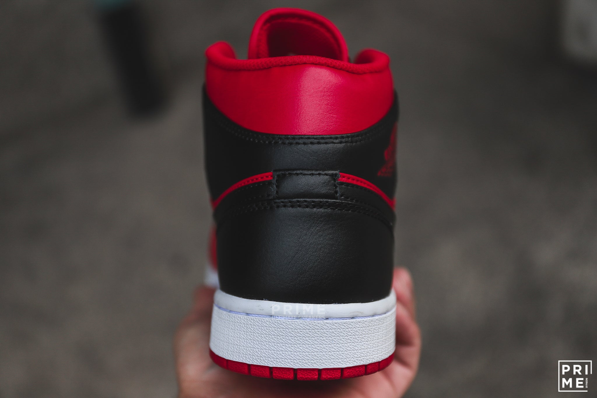 Nike Air Jordan 1 MID  Reverse Bred (554724 660)