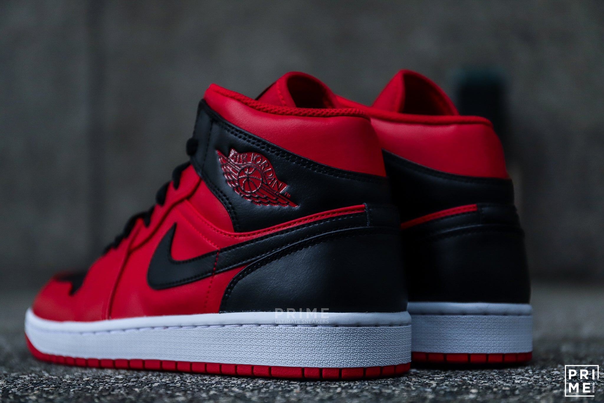 Nike Air Jordan 1 MID  Reverse Bred (554724 660)