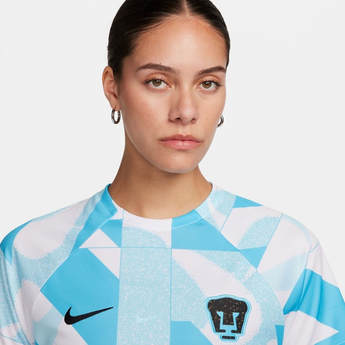 Playera Nike Pumas UNAM Mujer Pre Match FD9232-101