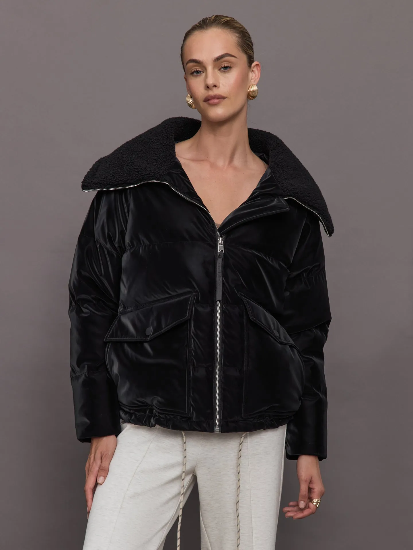 Roseville Short Puffer - Black