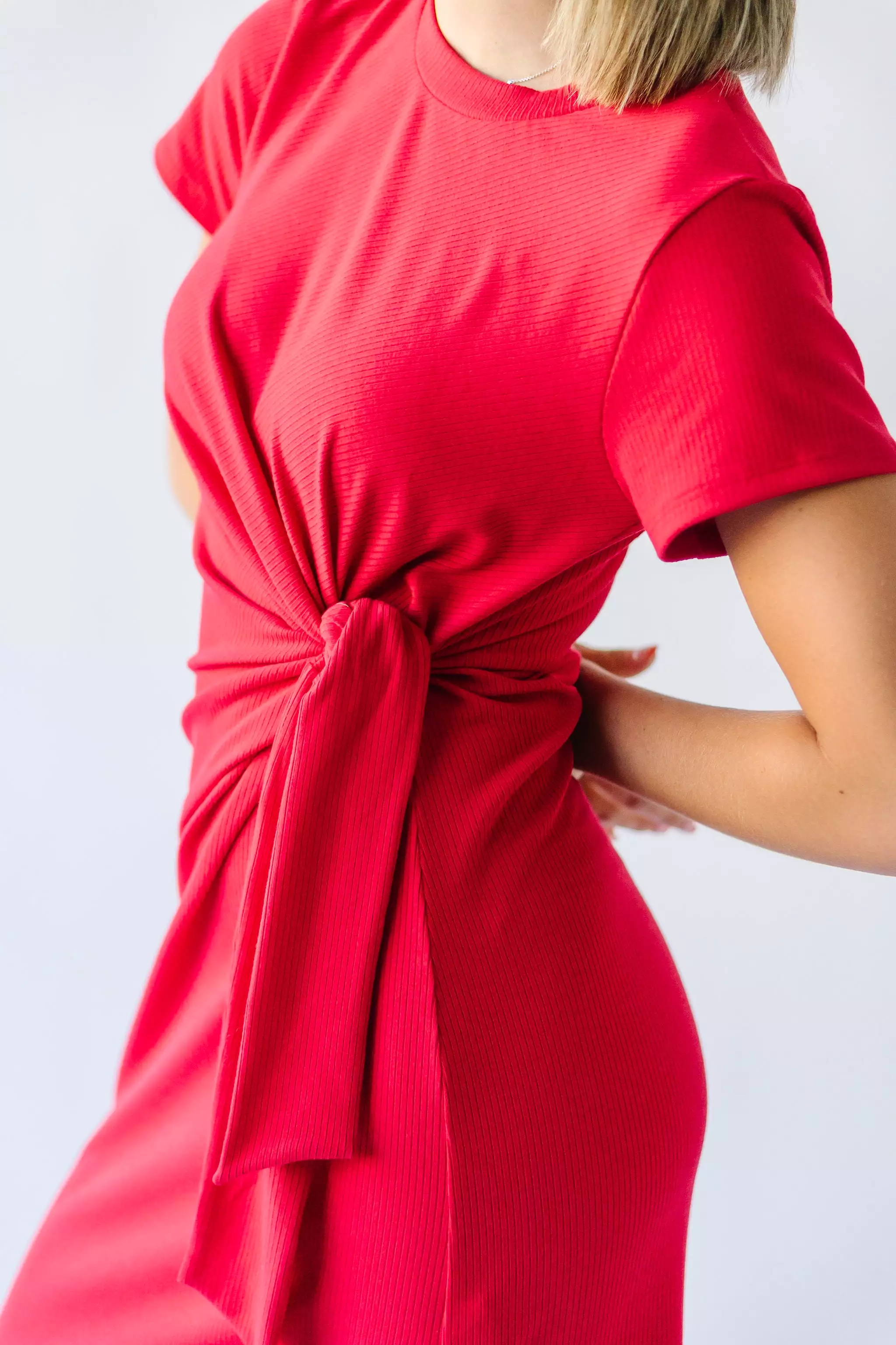 The Cortina Tie Detail Midi Dress in Lipstick