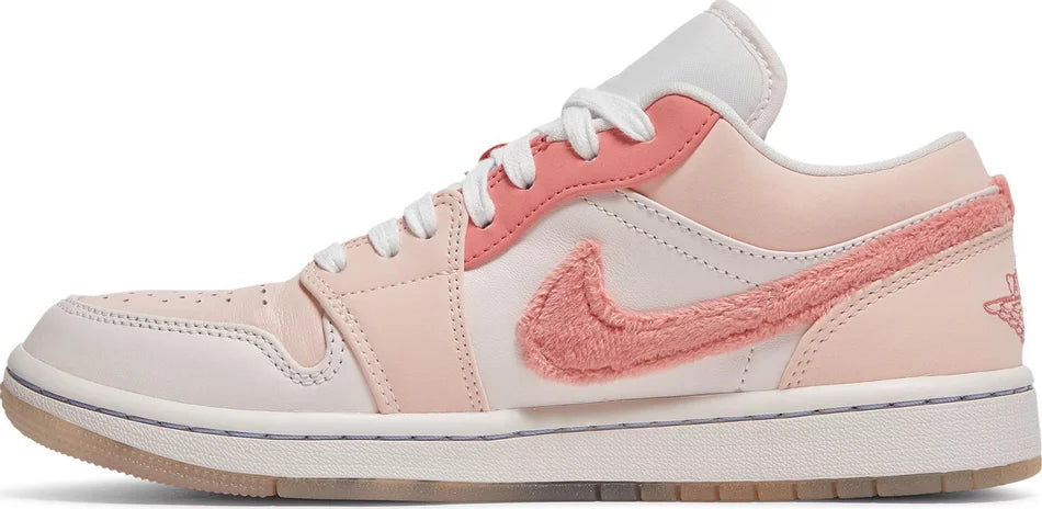 Wmns Air Jordan 1 Low SE 'Mighty Swooshers'